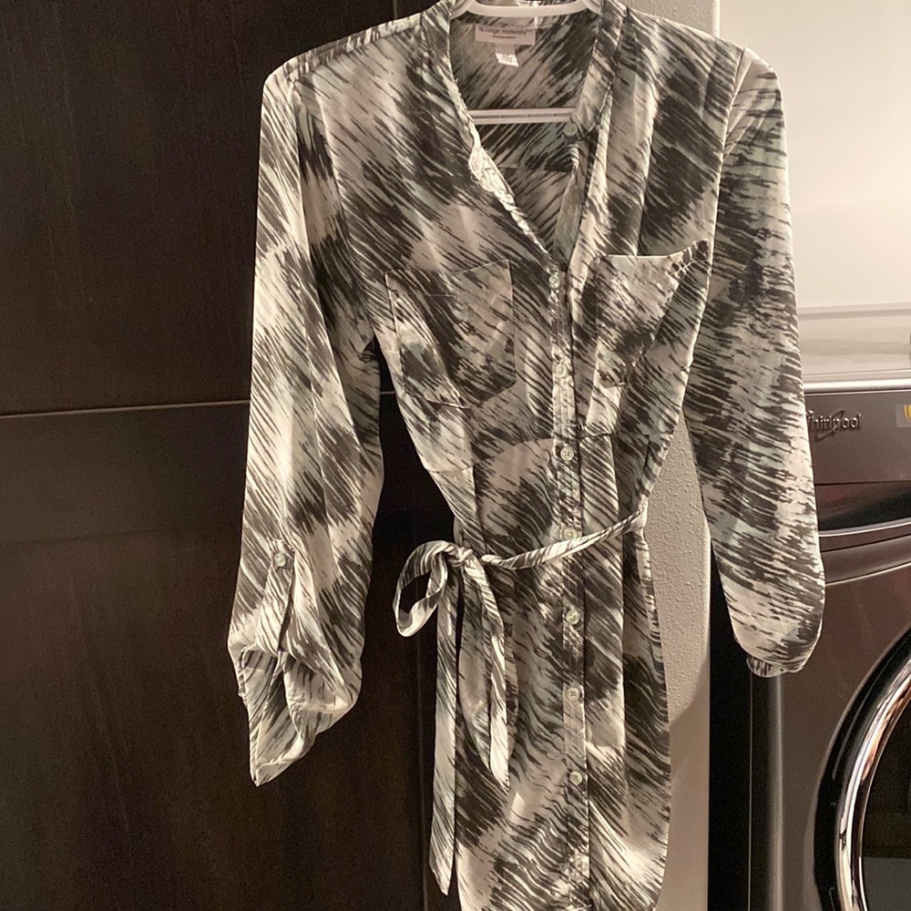 Liz Lange maternity top